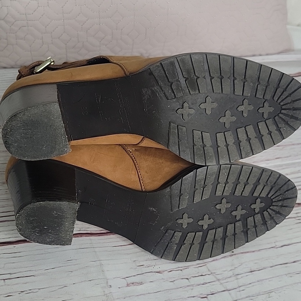 LK BENNETT LONDON Tan Ankle Boots with Buckle Detail Size 36 Or 6 - Picture 6 of 8